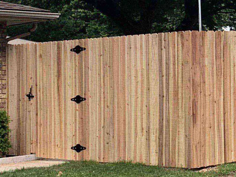 Pea Ridge AR stockade style wood fence